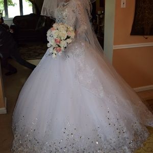 Wedding dress